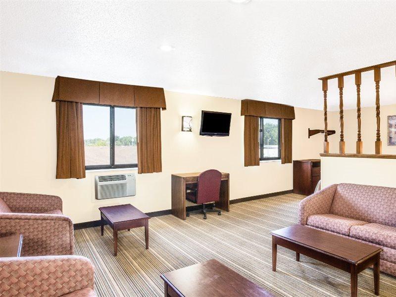 Coastal Inn & Suites ウィルミントン エクステリア 写真
