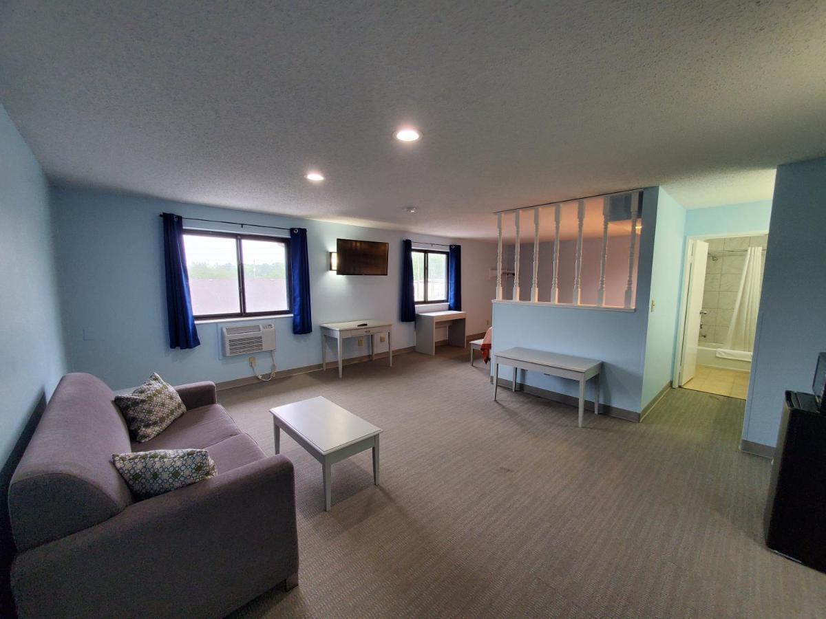 Coastal Inn & Suites ウィルミントン エクステリア 写真