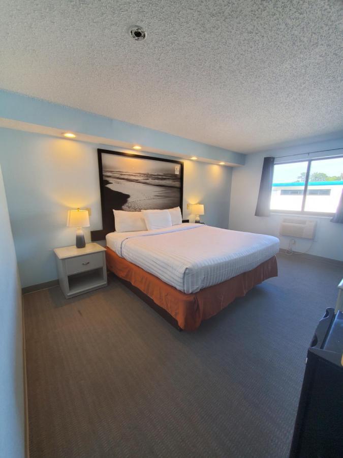 Coastal Inn & Suites ウィルミントン エクステリア 写真